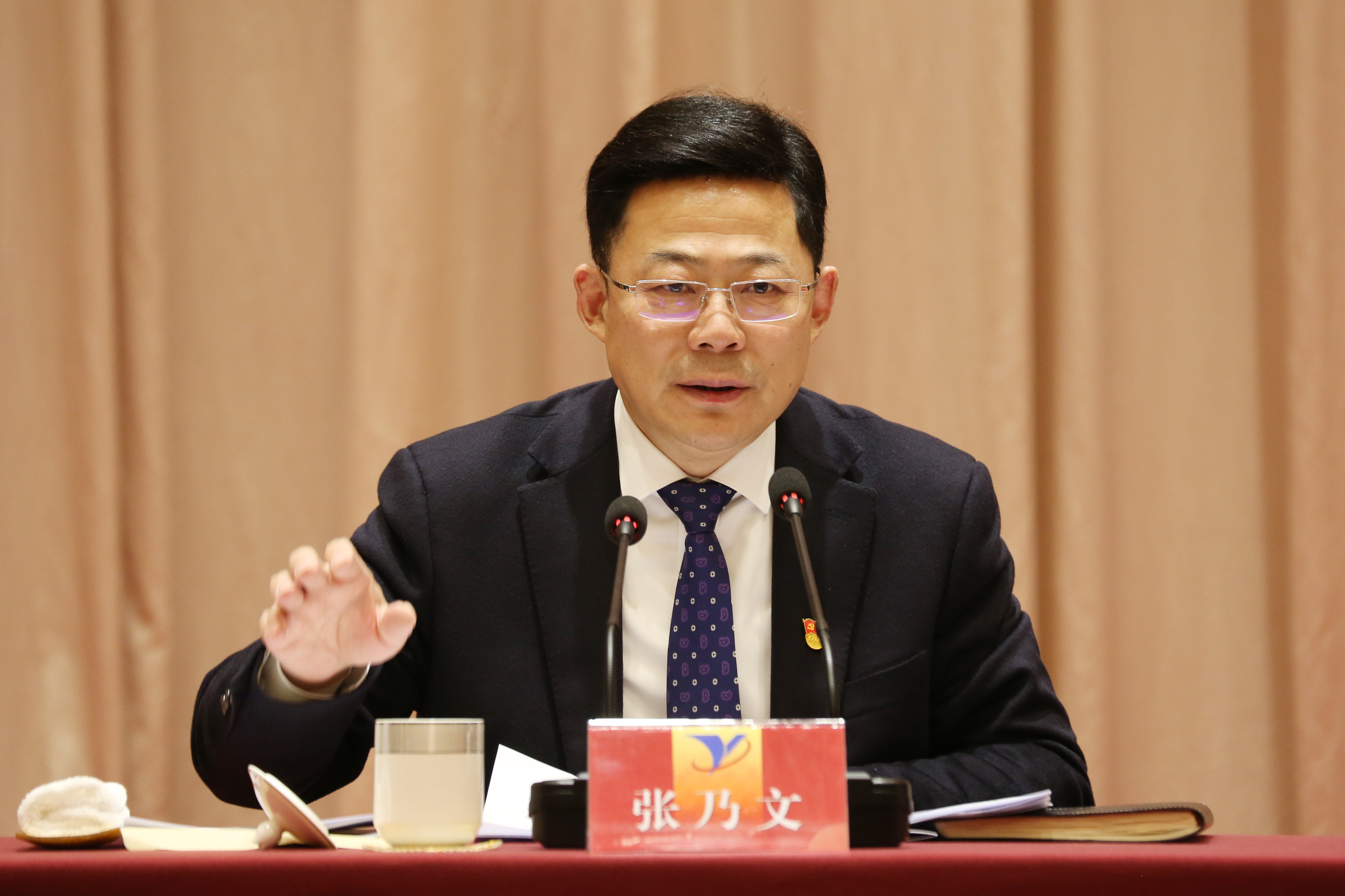 集團(tuán)2021年度總結(jié)表彰大會(huì)2.jpg